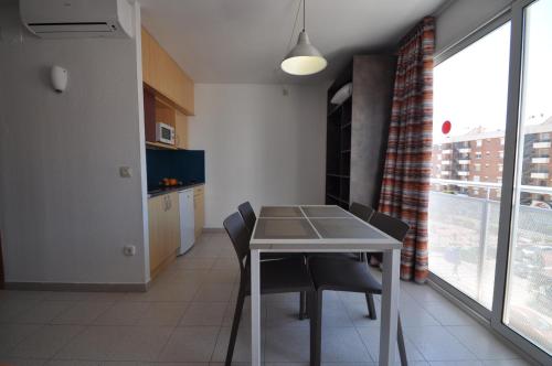 Aparthotel Safari - Accommodation - Calella