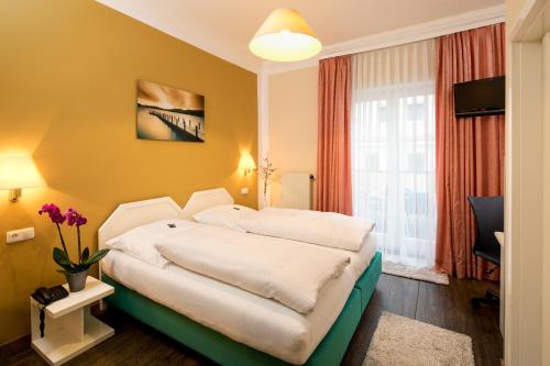 Hotel Alte Post 2.7km von Peiting entfernt