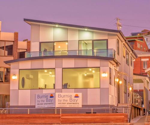 外部景觀, 伯尼海灣公寓 (Burnie by the Bay Apartments) in 泊尼