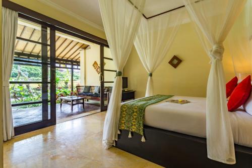 Anini Raka Resort & Spa