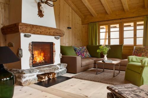 Luxury Chalet (4- 8 Adults)