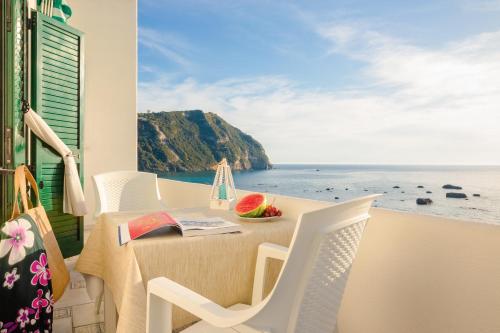 Appartamenti Baia di Citara - Apartment - Ischia