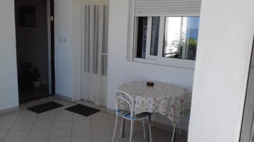  Apartment Colo, Pension in Brela