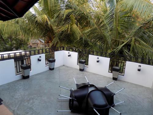 Prosperity Villa Ideally located in the Negombo City area, Prosperity Villa promises a relaxing and wonderful visit. Offering a variety of facilities and services, the property provides all you need for a good nights