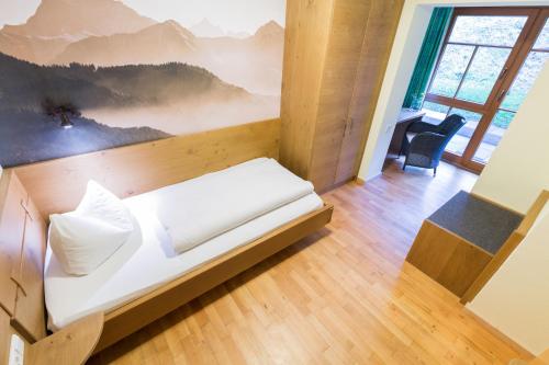 1 twin bed