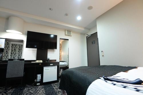 room detail thumbnail 1
