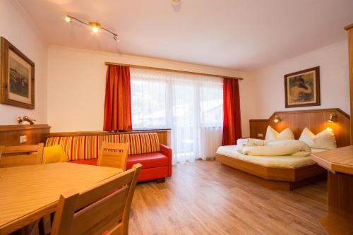 Παροχές, Apparthotel Panorama in Φλάσω