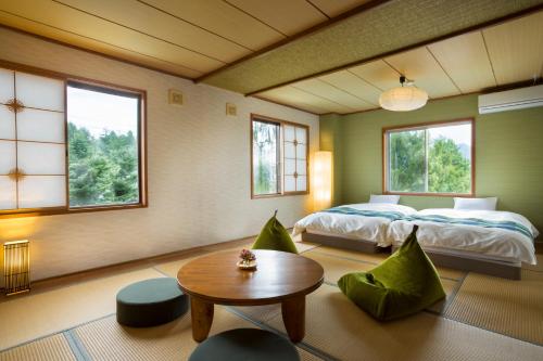 Japanese-Style Room with Bathroom and City View