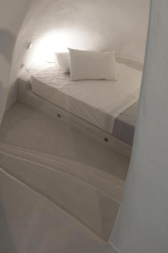 Olyra Traditional Cave Houses – Pyrgos, UT