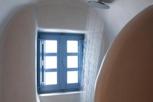 Olyra Traditional Cave Houses – Pyrgos, UT