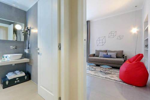 Propaganda Suites - image 10