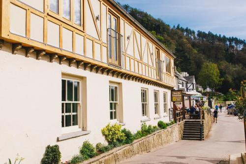 The Saracens Head Inn - Accommodation - Symonds Yat