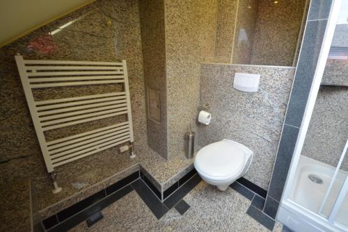 Four-Bedroom House image 4