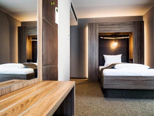 RiKu HOTEL Ulm - image 2