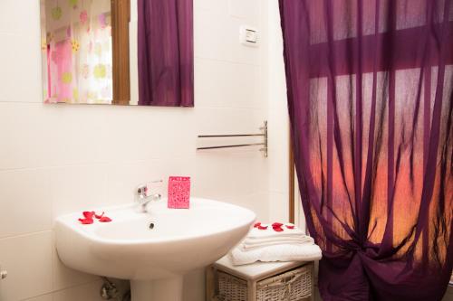 Single Room with Private Bathroom