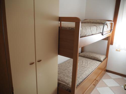 Two-Bedroom Apartment with Terrace image 7