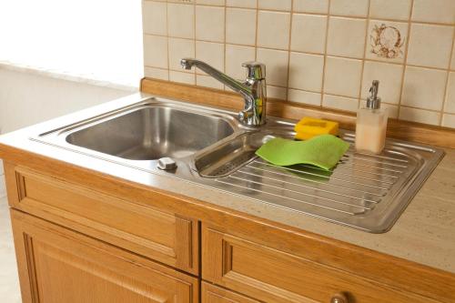 廚房, 科爾公寓 (Ferienwohnung Kurrer) in 施韋青根