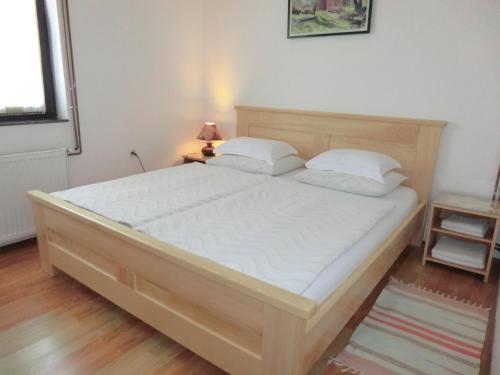 Pansion Izvor in Vrelo Koreničko