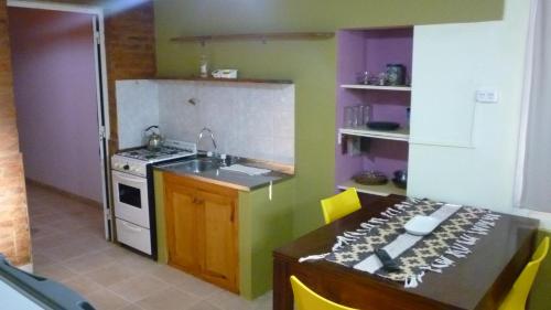 Apart Eva Luna Departamentos y Habitaciones con bano privado in Las Grutas