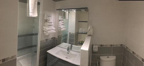 Logis Hotel le Mirador - image 8