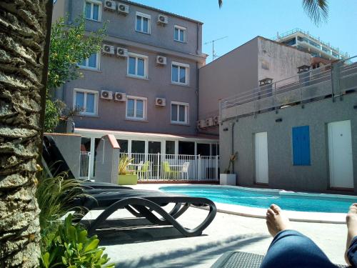 Hotel Le Majestic Canet plage - image 13