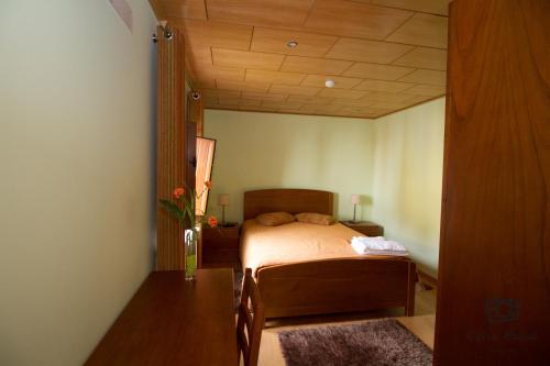 Deluxe Room (2 Adults + 1 Child)