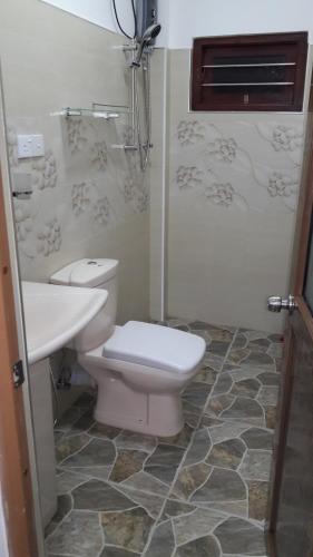 Madithya Villa - image 2
