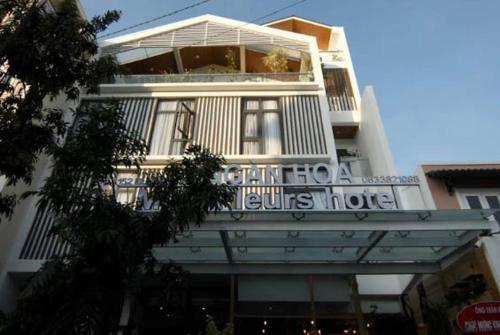 Ngan Hoa - Mille Fleurs Located in Dalat City Center, Ngan Hoa - Mille Fleurs is a perfect starting point from which to explore Dalat. The property offers guests a range of services and amenities designed to provide comfort 