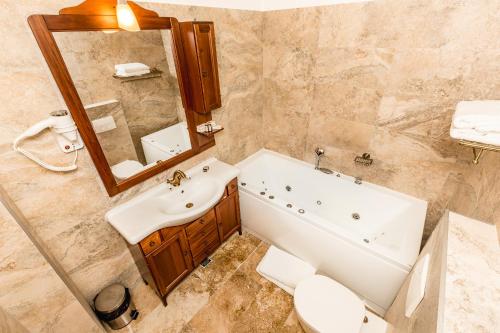 Dacii Liberi Resort and Spa Room Type - Three-Bedroom Apartment