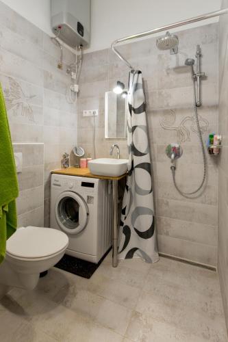 F4 Fiumei Apartment 4
