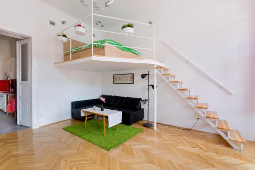 F4 Fiumei Apartment, Budapešť