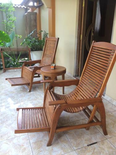 balkon/taras, ADA WAKTU Bed & Breakfast near Hutan Pinus Bukit Becici