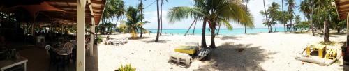 Praia, La Rose du Bresil Marie-Galante in Capesterre-de-Marie-Galante