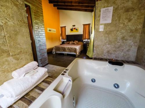 Shower, Cabanas & Suites Vista Hermosa in Los Reartes