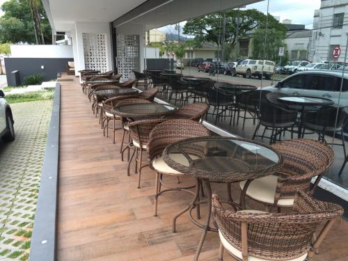 96161508 Blue Hill Hotel