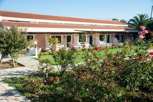 Androulakis Apartments 4