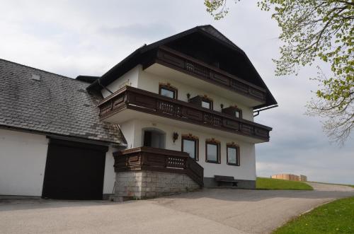 Gasthof-Pension Urzn in Altmünster, Österreich