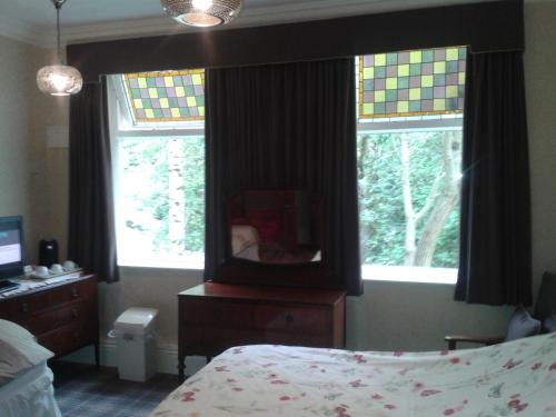 Oakfield Lodge Guest House Stockport