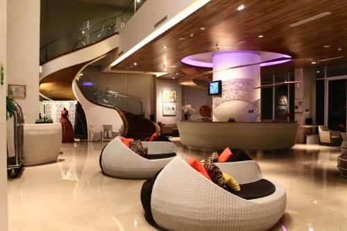 Lobby, Swiss-Belcourt Bogor in Bogor
