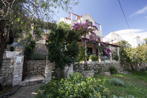  Vila Agazio in Gornje Selo