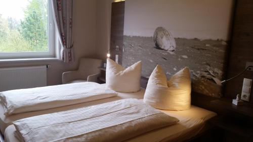 Two-Bedroom Apartment (3-4 Adults) image 4