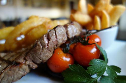 Kilmarnock Arms Hotel - image 3