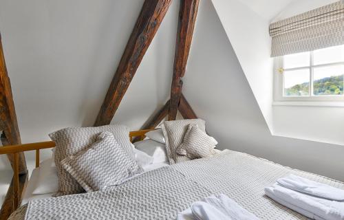 Artisan Apartments - image 6