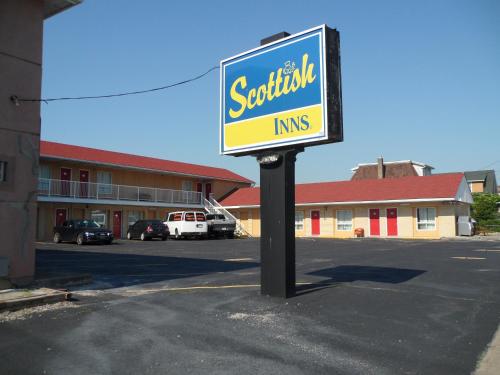 . Scottish Inn Near the Falls and Casino