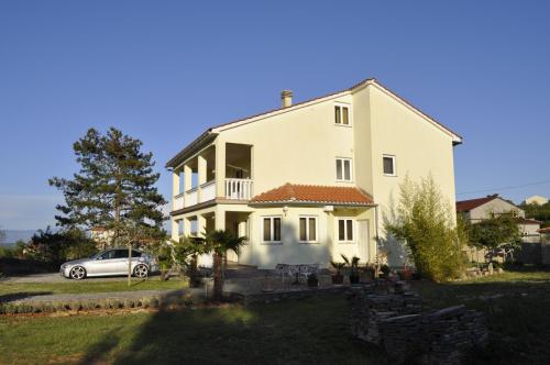  Apartments Zecevic in Vrh