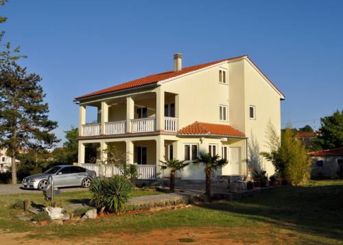  Apartments Zecevic, Pension in Vrh