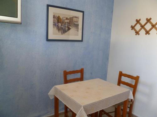 Paraschos Studios Kos - image 10