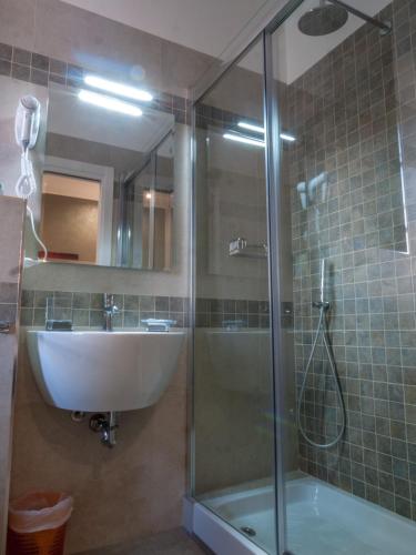 Bed Milano Linate - image 5