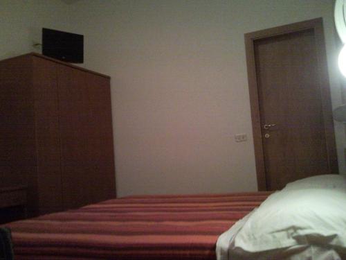 Triple Room image 5
