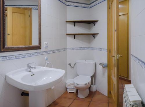 Bathroom, Casa El Puente in Beceite